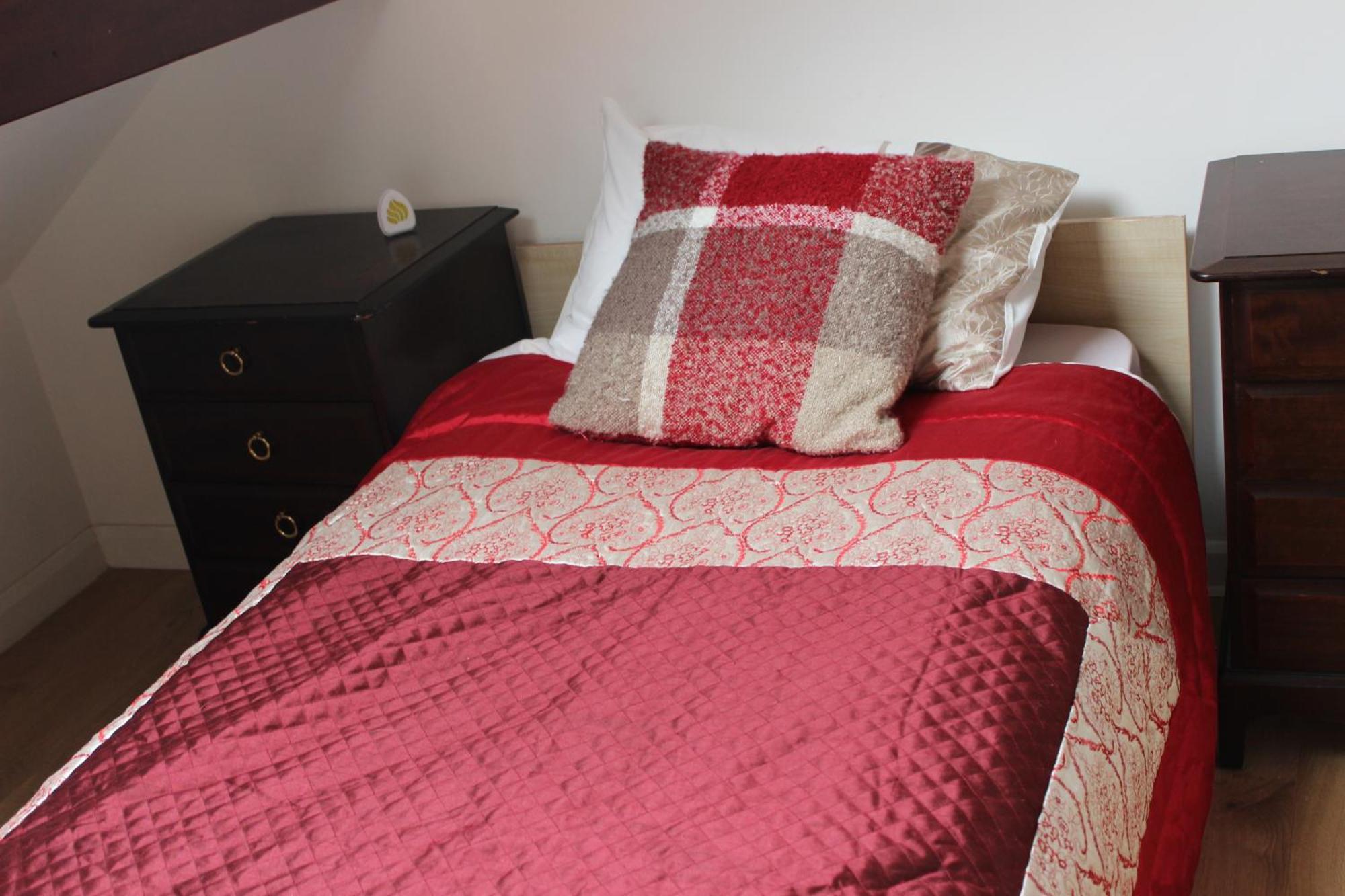 Mother-In-Law Guest House Hotel Leeds Лидс Экстерьер фото