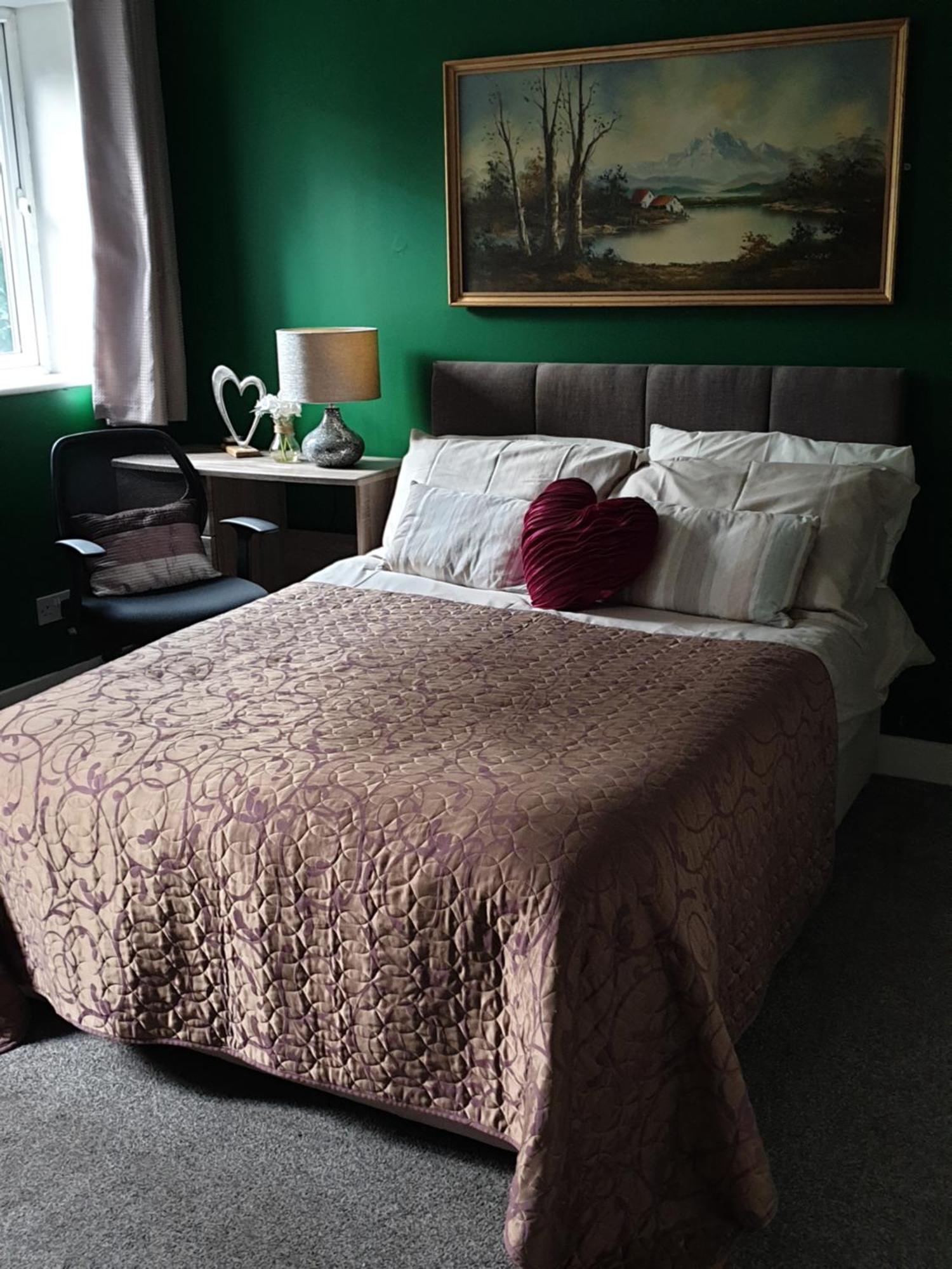 Mother-In-Law Guest House Hotel Leeds Лидс Экстерьер фото